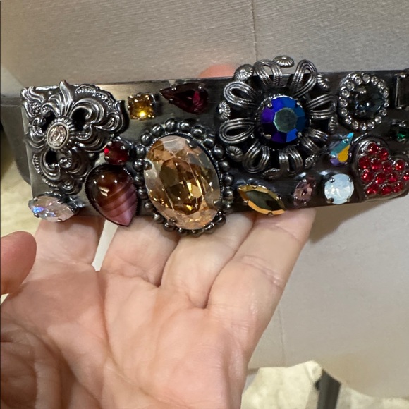 Embellished Crystal Metallic Belt - Picture 6 of 11